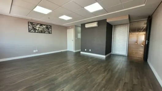 Sala Comercial para alugar, 180m² no Vila Gilda, Santo André