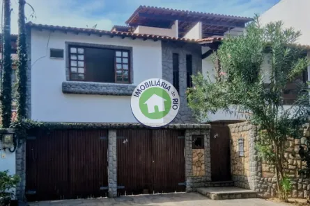 Casa de Condomínio com 3 Quartos à venda, 250m² no Taquara, Rio de Janeiro