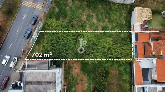 Lote/Terreno à venda, 702m² no Jardim Santa Adelaide, Jundiaí