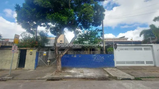 Casa com 3 Quartos à venda, 225m² no Zumbi, Recife