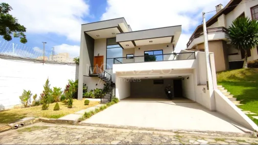 Sobrado com 4 Quartos à venda, 300m² no Vila Zezé, Jacareí