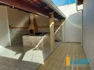 Casa com 3 Quartos à venda, 188m² no Cidade Jardim, Uberlândia