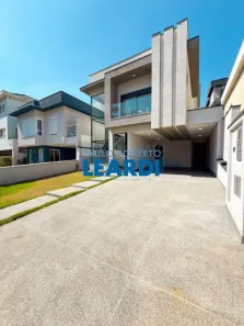 Casa de Condomínio com 3 Quartos à venda, 185m² no Suru, Santana de Parnaíba