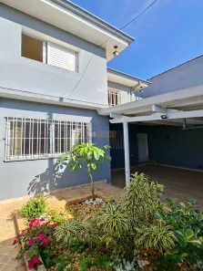 Sobrado com 4 Quartos à venda, 170m² no Vila Liviero, São Paulo