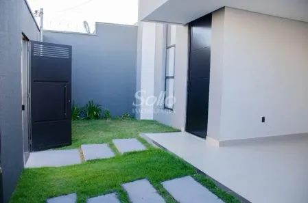 Casa com 3 Quartos à venda, 150m² no Novo Mundo, Uberlândia