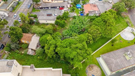 Lote/Terreno à venda, 747m² no Novo Mundo, Curitiba
