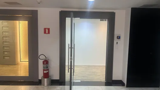 Sala Comercial para alugar, 316m² no Centro, Curitiba