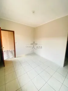 Casa com 2 Quartos à venda, 60m² no Bandeira Branca, Jacareí