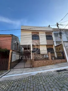 Casa de Condomínio com 4 Quartos à venda, 177m² no Bancários, Rio de Janeiro