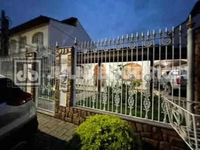 Casa com 2 Quartos à venda, 171m² no Jardim Guanabara, Rio de Janeiro