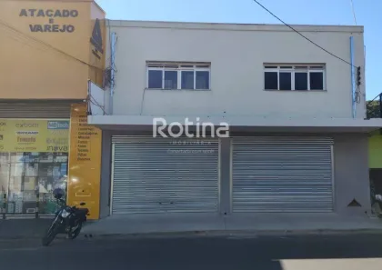 Ponto Comercial para alugar, 200m² no Martins, Uberlândia