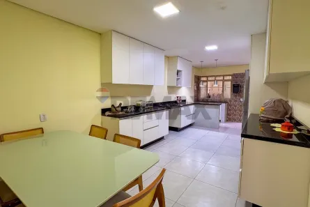 Casa com 2 Quartos à venda, 120m² no Guará II, Brasília