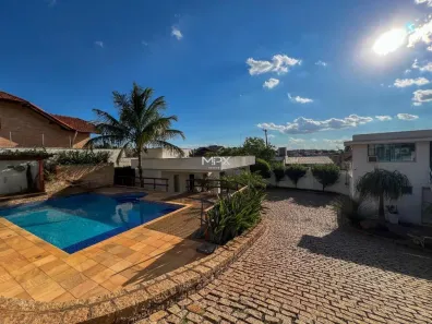 Casa com 3 Quartos à venda, 414m² no Centro, Piracicaba