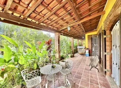 Fazenda/Sítio com 3 Quartos à venda, 233m² no Jardim do Rio Cotia, Cotia