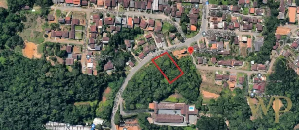 Lote/Terreno à venda, 686m² no Floresta, Joinville