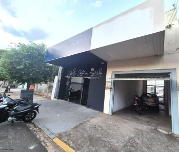 Casa com 3 Quartos à venda, 210m² no Palmital, Marília