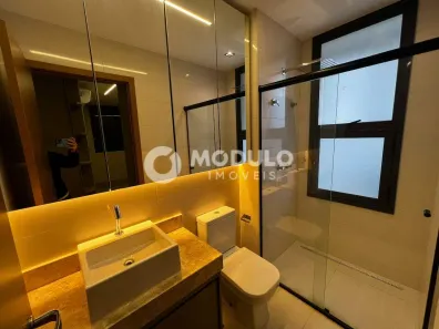 Apartamento com 3 Quartos para alugar, 200m² no Jardim Karaíba, Uberlândia