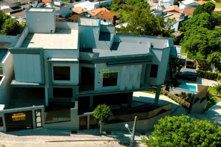 Casa com 3 Quartos à venda, 200m² no Vila Nova, Porto Belo
