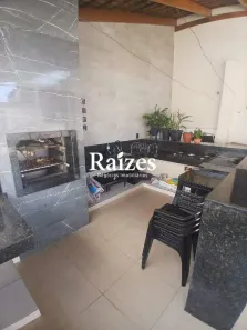 Casa com 3 Quartos à venda, 155m² no Presidente Roosevelt, Uberlândia