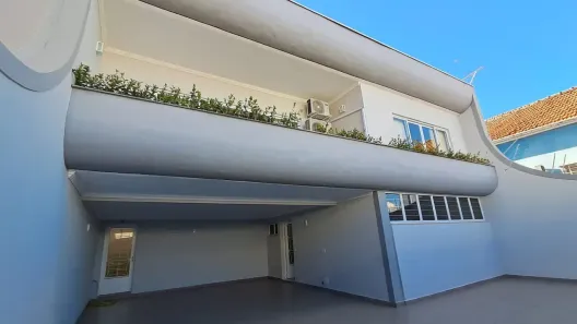 Sobrado com 3 Quartos à venda, 271m² no Centro, Botucatu