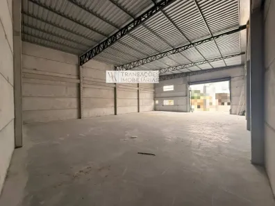 Galpão/Depósito/Armazém para alugar, 550m² no Aririú, Palhoça