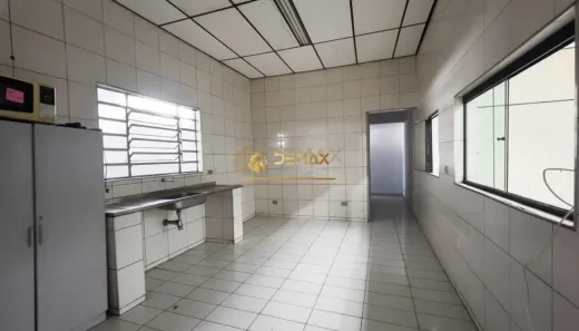 Galpão/Depósito/Armazém para alugar, 750m² no Chácaras Reunidas, São José dos Campos