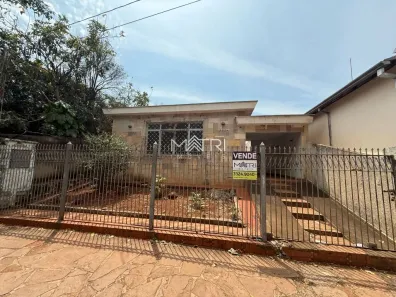 Casa com 3 Quartos à venda, 205m² no Centro, Araraquara