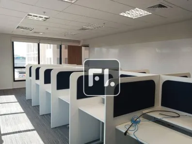 Sala Comercial para alugar, 677m² no Alphaville Industrial, Barueri