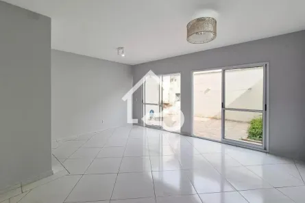 Casa de Condomínio com 3 Quartos para alugar, 110m² no Demarchi, São Bernardo do Campo