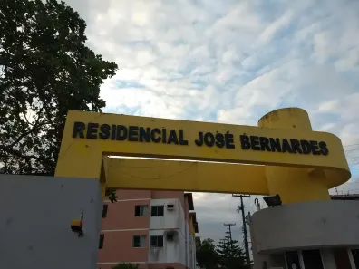 Apartamento com 2 Quartos para alugar, 56m² no Serraria, Maceió