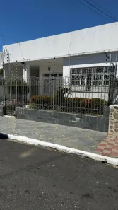 Casa com 3 Quartos à venda, 324m² no Centro, Aracaju