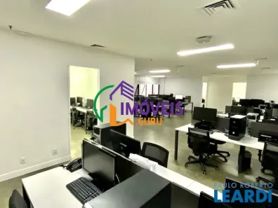 Sala Comercial à venda, 320m² no Cidade Monções, São Paulo