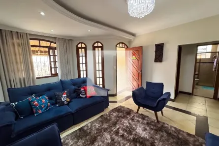 Casa com 4 Quartos à venda, 200m² no Novo Eldorado, Contagem