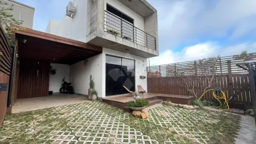 Casa com 2 Quartos à venda, 102m² no Areias Da Palhocinha, Garopaba