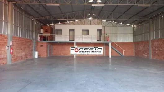 Galpão/Depósito/Armazém para alugar, 400m² no São Pedro, Valinhos