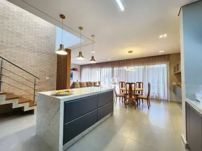 Casa de Condomínio com 3 Quartos à venda, 219m² no Iporanga, Sorocaba