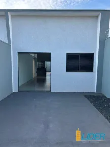Casa com 3 Quartos à venda, 76m² no Novo Mundo, Uberlândia