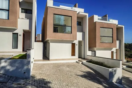 Casa de Condomínio com 3 Quartos à venda, 170m² no Jardim Ana Estela, Carapicuíba