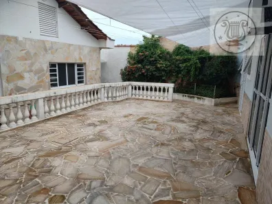 Casa com 3 Quartos à venda, 205m² no Vila Iório, São Paulo