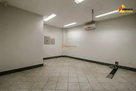 Ponto Comercial para alugar, 29m² no Centro, Divinópolis
