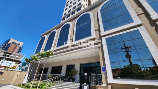 Sala Comercial com 4 Quartos à venda, 256m² no Cambuí, Campinas