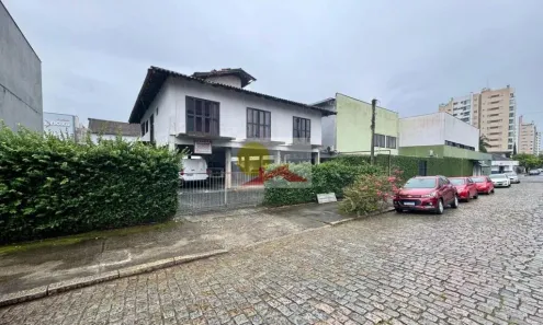 Lote/Terreno à venda, 652m² no Atiradores, Joinville