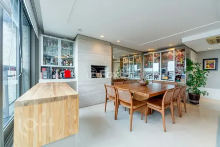 Apartamento com 3 Quartos à venda, 130m² no Três Figueiras, Porto Alegre