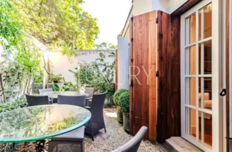 Casa com 2 Quartos à venda, 180m² no Jardim Paulista, São Paulo