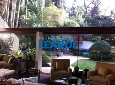 Sobrado com 4 Quartos à venda, 700m² no Cidade Jardim, São Paulo