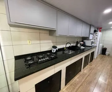 Casa com 2 Quartos à venda, 90m² no Espinheiros, Itajaí