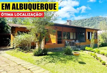 Casa com 4 Quartos à venda, 212m² no Albuquerque, Teresópolis