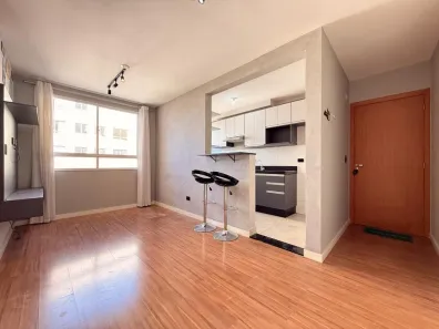 Apartamento com 2 Quartos para alugar, 47m² no Parque Industrial, Maringá