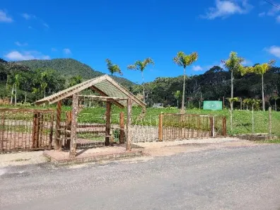 Lote/Terreno à venda, 712m² no Colônia Alpina, Teresópolis
