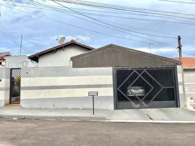 Casa com 2 Quartos à venda, 190m² no CECAP, Américo Brasiliense